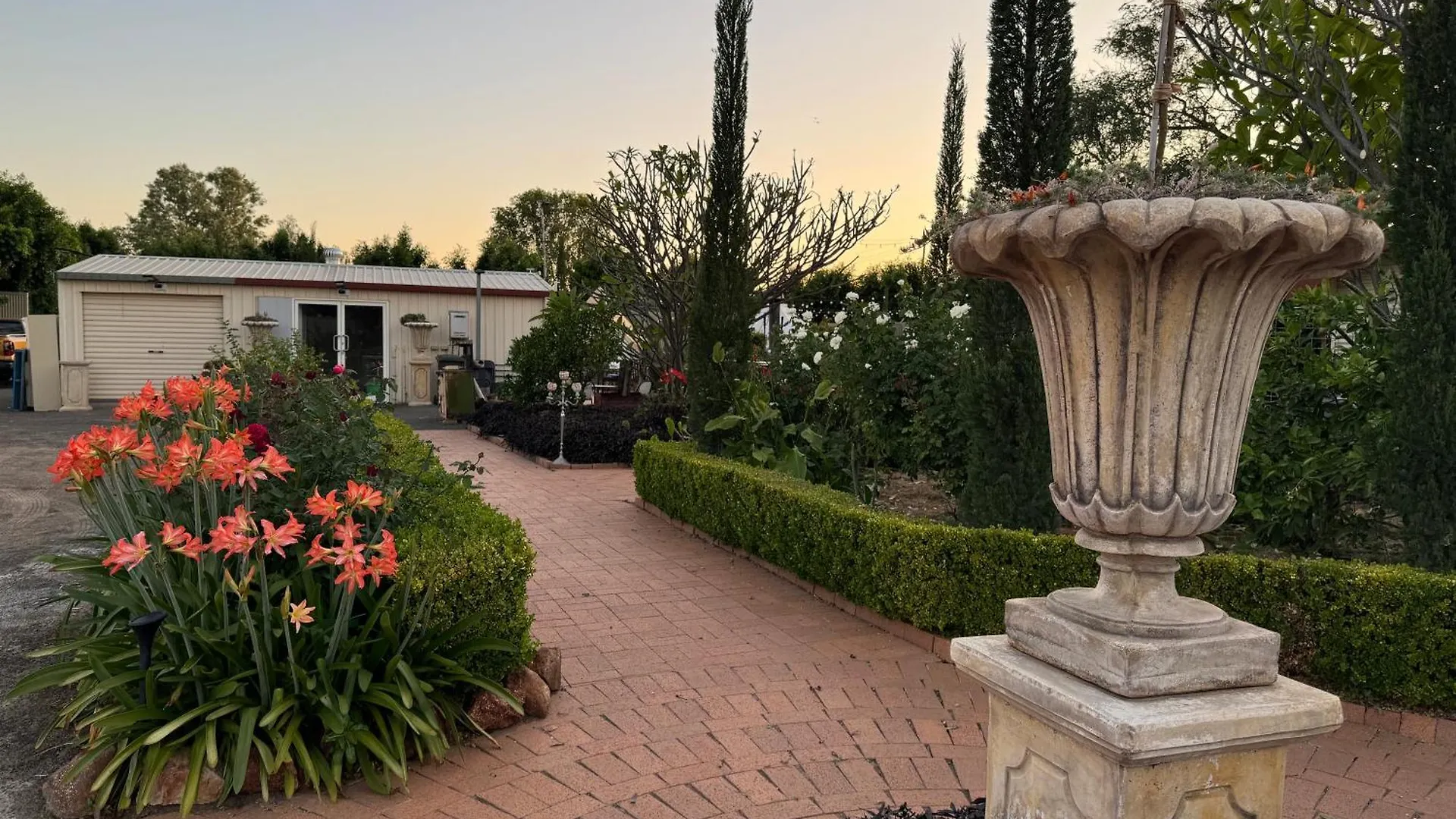 ****  Club Boutique Hotel Cunnamulla Australia